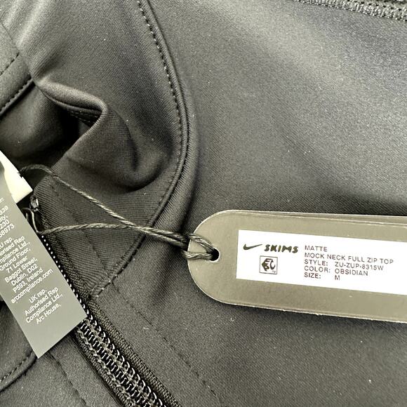 🖤 In Hand Nike X SKIMS Matte Mock Neck Full Zip Jacket Women M - Picture 3 of 5